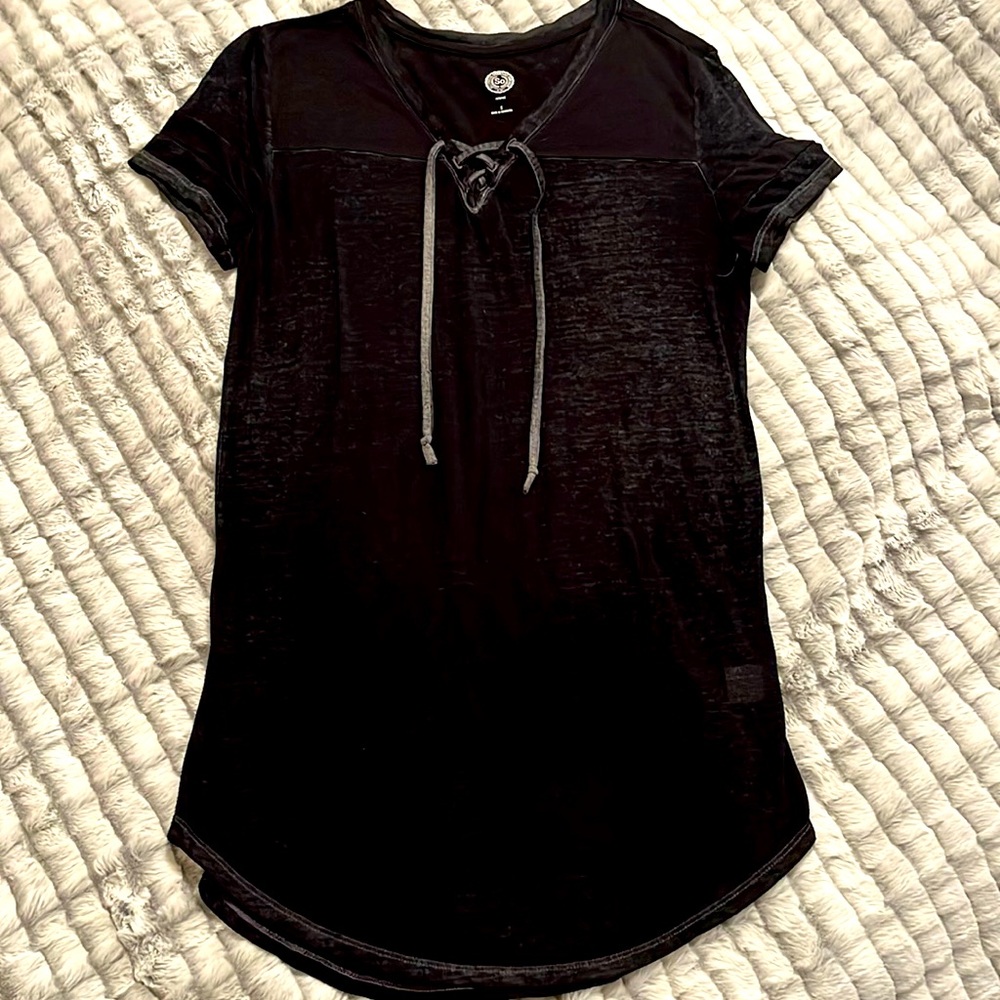 Juniors size small SO brand vintage shirt